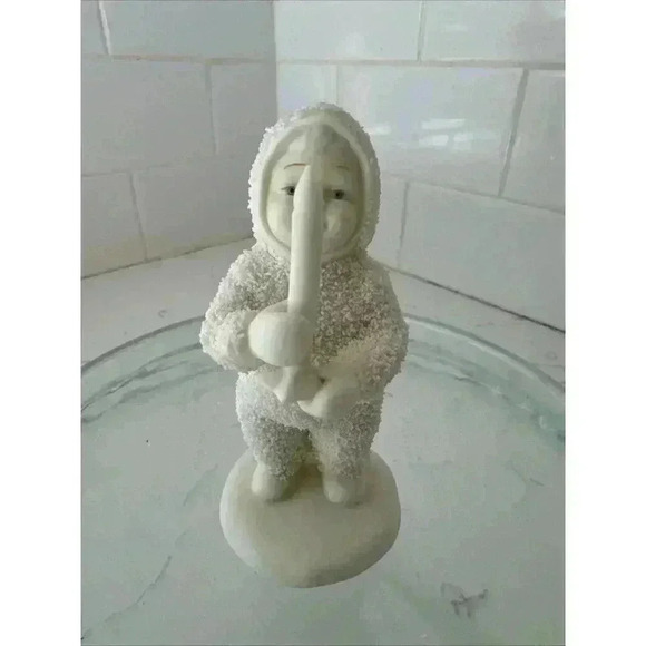 Snowbabies Just One Little Candle Dept 56 Winter Tales Snow Baby - Picture 2 of 11